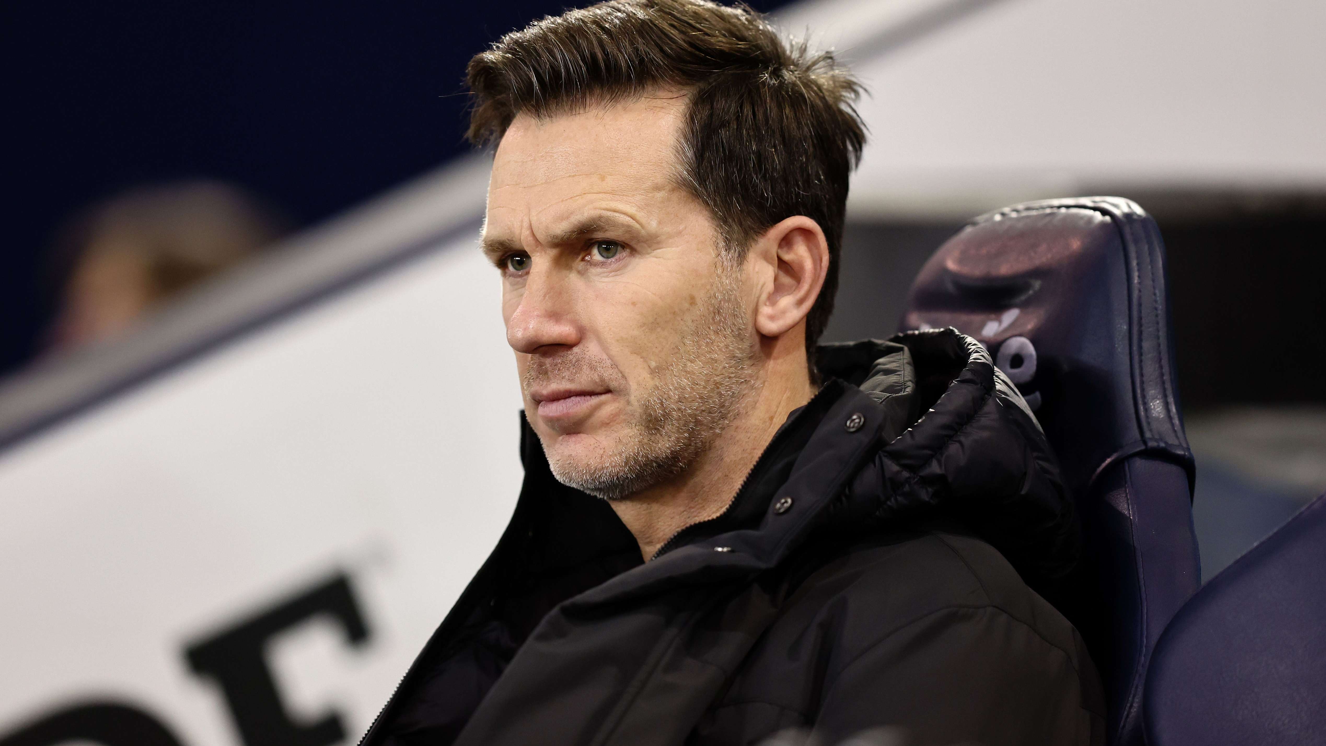 燃火爆球市 燃火爆球市